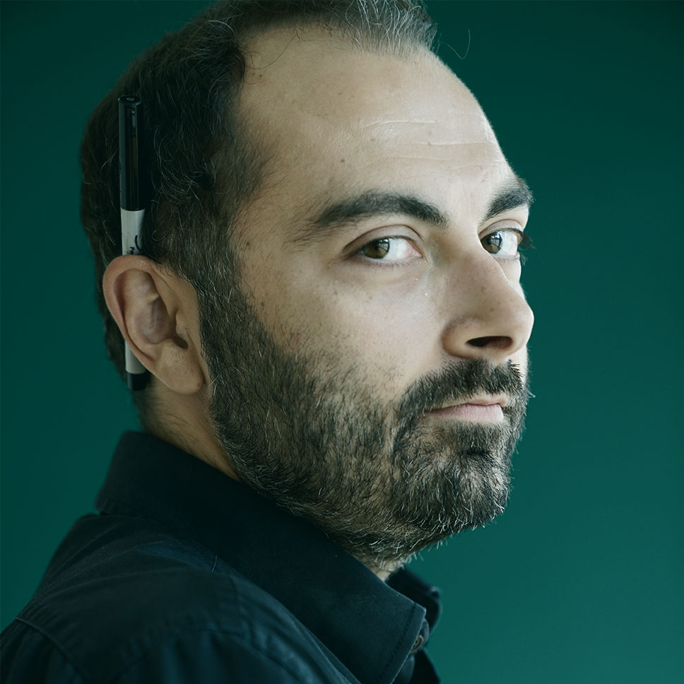 Elliott bio photo